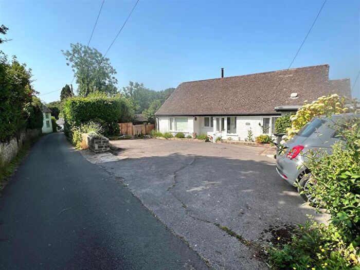 4 Bedroom Detached Bungalow For Sale In Pitmans Lane, Morcombelake, Bridport, DT6