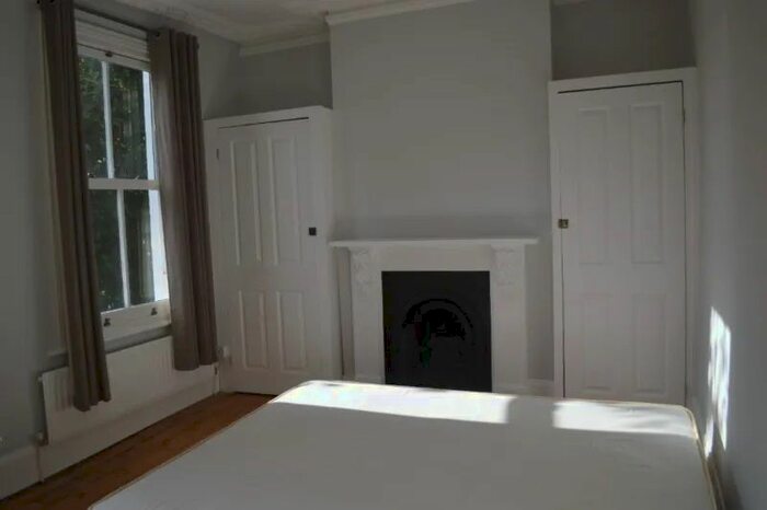 5 Bedroom Terraced House To Rent In Chisenhale Rd, Bethnal Green, E3