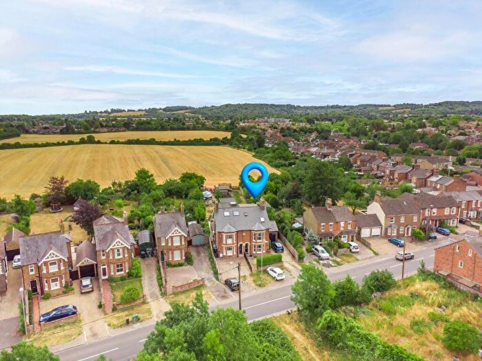 5 Bedroom Semi-Detached House For Sale In Bulbourne Road, Tring, HP23
