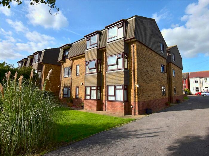 1 Bedroom Flat To Rent In Ryecroft Court, Penhill Road, Lancing, West Sussex, BN15
