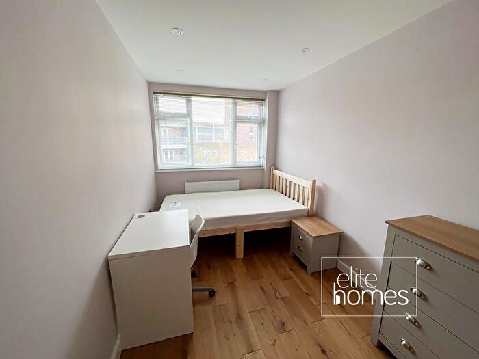 5 Bedroom Maisonette To Rent In Weymouth Terrace, London, E2