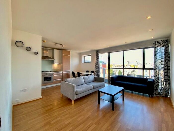 2 Bedroom Flat To Rent In Varcoe Road, South Bermondsey, SE16