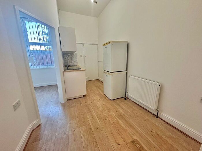 1 Bedroom Flat To Rent In Walton Road, Liverpool, L4