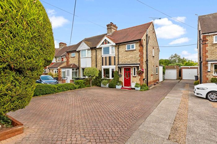 3 Bedroom Semi-Detached House For Sale In Station Road, Lower Stondon, SG16