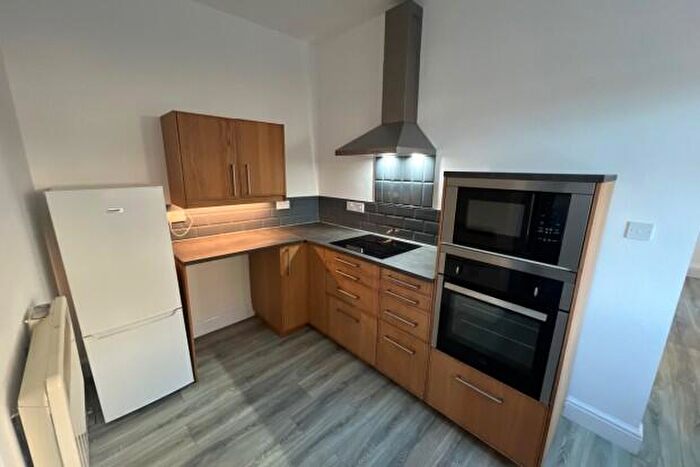 1 Bedroom Flat To Rent In Oakfield Street Cardiff, CF24