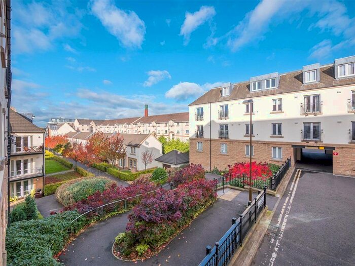 2 Bedroom Flat To Rent In Hopetoun Crescent, Edinburgh, EH7