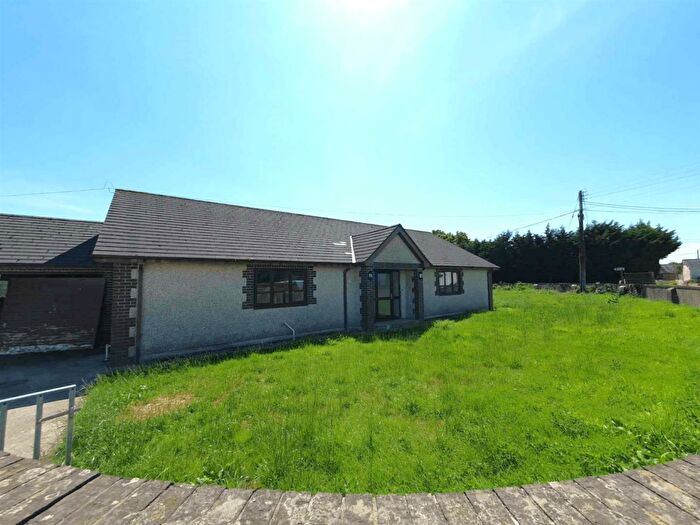 4 Bedroom Detached Bungalow To Rent In Ashwater, EX21
