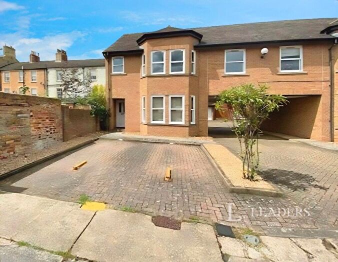 3 Bedroom Flat To Rent In The Croft, PE9