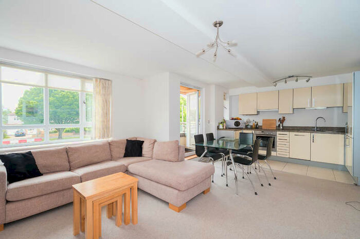 2 Bedroom Apartment To Rent In Sunderland Avenue, North Oxford, OX2