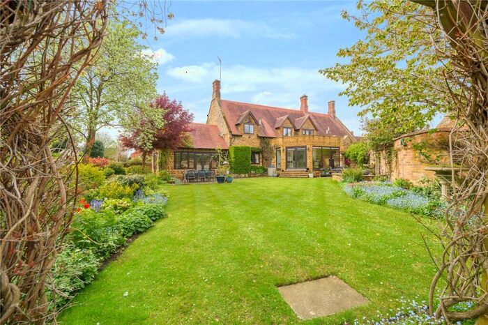 5 Bedroom Detached House For Sale In Gold Street, Walgrave, Northamptonshire, NN6