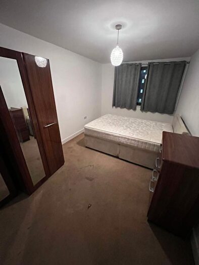 2 Bedroom Flat To Rent In Gabrielle House, Ilford, IG2