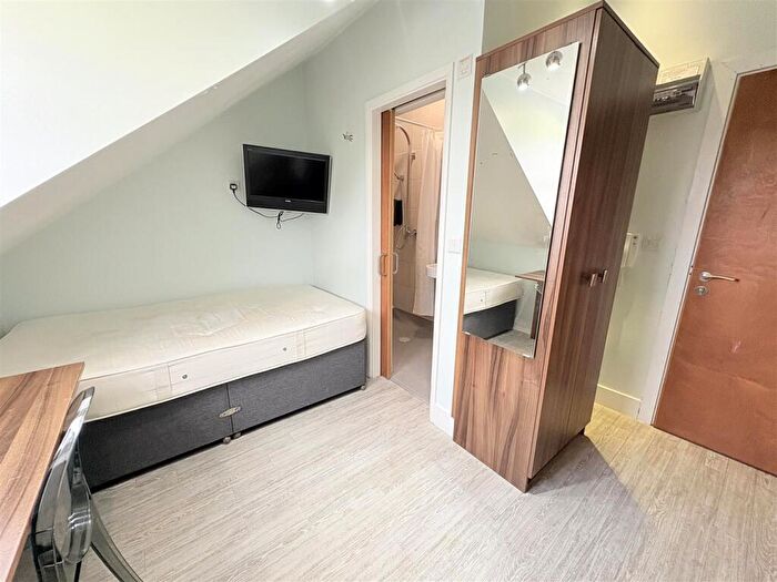 Property To Rent In Camden Road, Islington, N7