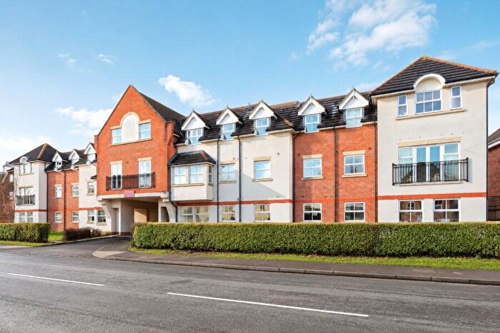 2 Bedroom Apartment To Rent In Woking, Surrey, GU21