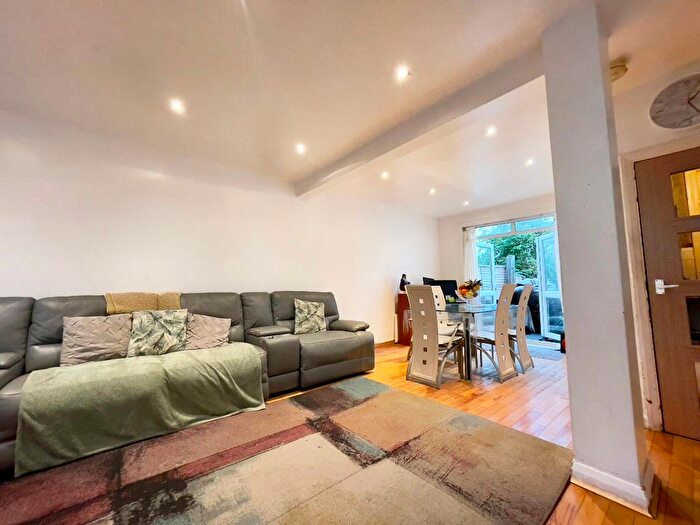 4 Bedroom Terraced House For Sale In Craven Gardens, Barking, IG11