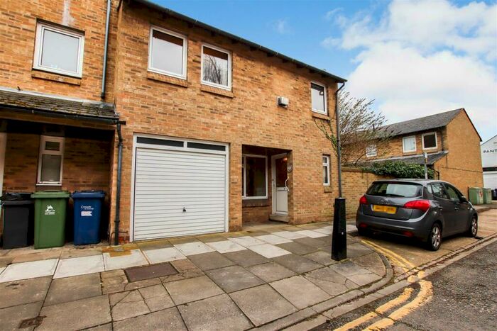 4 Bedroom Property To Rent In Coronation Street, Cambridge, CB2