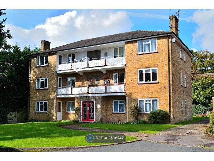 2 Bedroom Flat To Rent In Earley, Reading, RG6