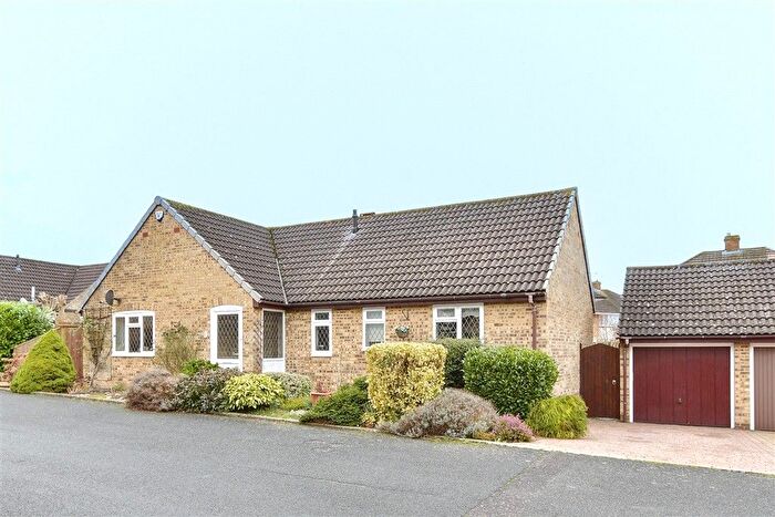3 Bedroom Detached Bungalow For Sale In Bumbles Close, Rochester, Kent, ME1