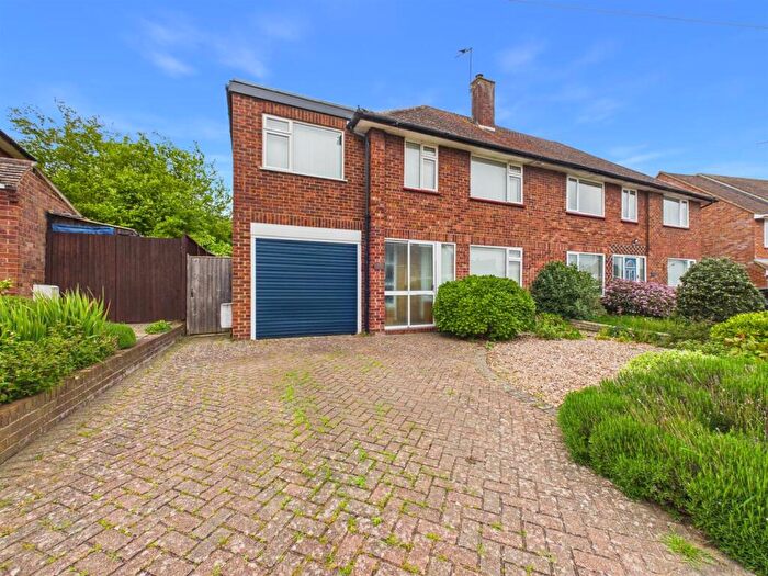 4 Bedroom Semi-Detached House For Sale In Westmorland Avenue, Turnfurlong, Aylesbury, HP21