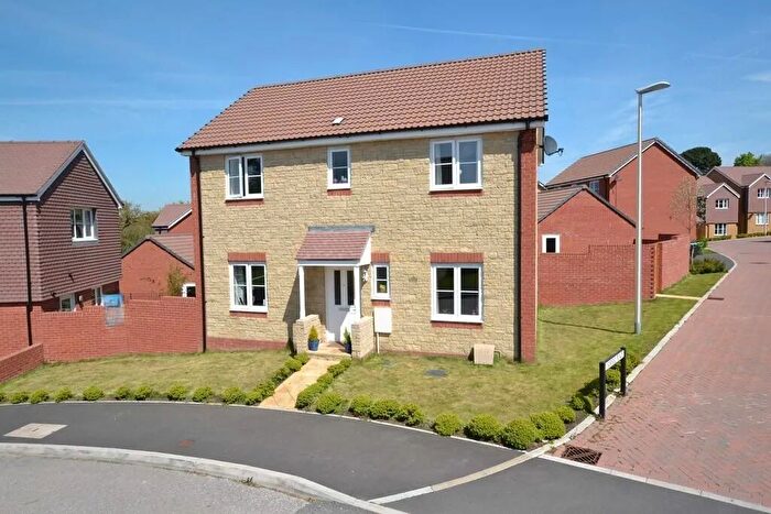 4 Bedroom Detached House For Sale In Thistle Close, Highweek, Newton Abbot, Devon., TQ12