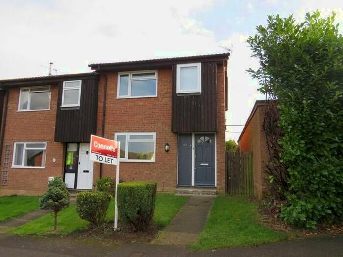 3 Bedroom Property To Rent In Kennedy Gardens, Sevenoaks, TN13