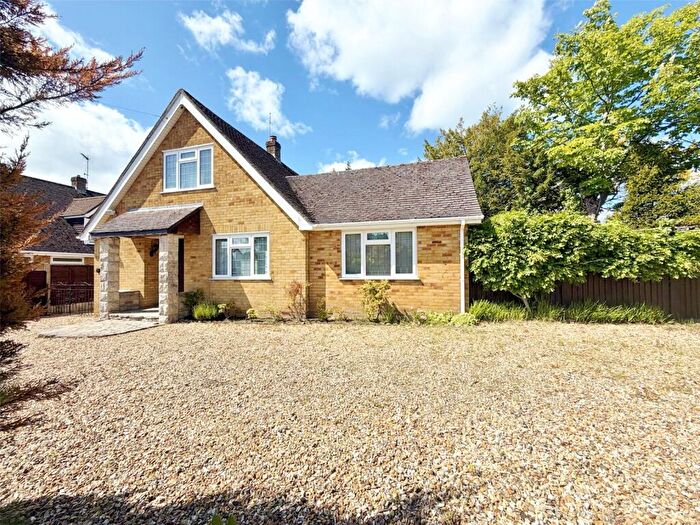 3 Bedroom Detached House For Sale In Lake Road, Verwood, Dorset, BH31