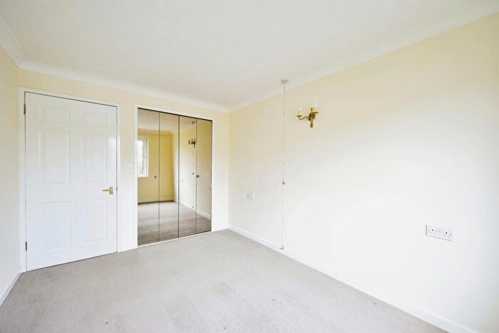 1 Bedroom Retirement Property To Rent In Hengist Court, Marsham Street, Maidstone, ME14