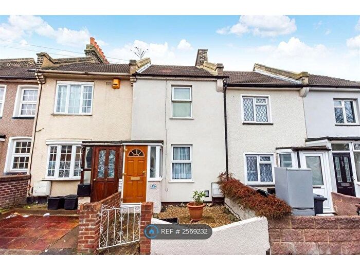 2 Bedroom Terraced House To Rent In Gladstone Road, Dartford, DA1