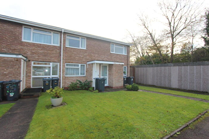 2 Bedroom Maisonette To Rent In Langham Close, Birmingham, B26