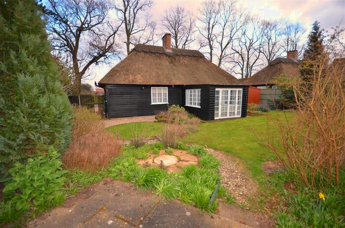 3 Bedroom Cottage To Rent In Highfield Avenue, Brundall, Norwich, NR13