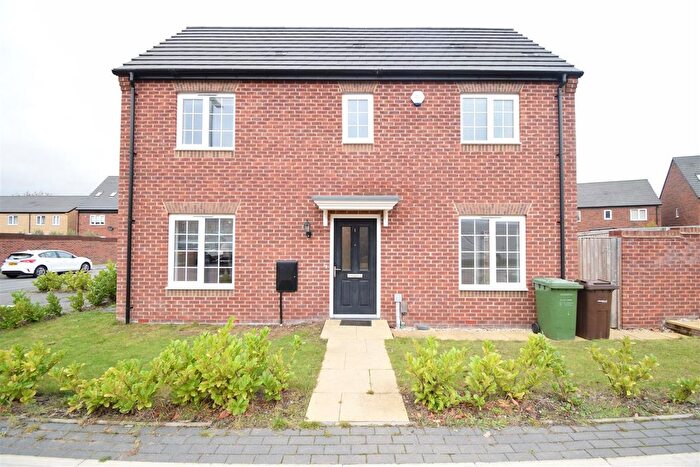 3 Bedroom Semi Detached House To Rent In Hawthorne Street, Normanton, WF6