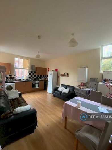 4 Bedroom Flat To Rent In Arthur Street, Nottingham, NG7