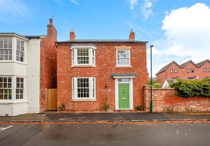 4 Bedroom Detached House For Sale In Church Street, Wellesbourne, CV35