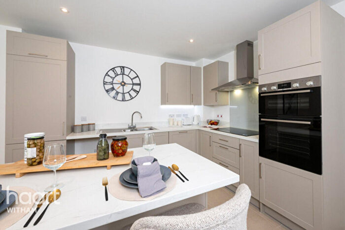 4 Bedroom Detached House For Sale In Kelvedon Rise, Coggeshall Road, Kelvedon, CO5