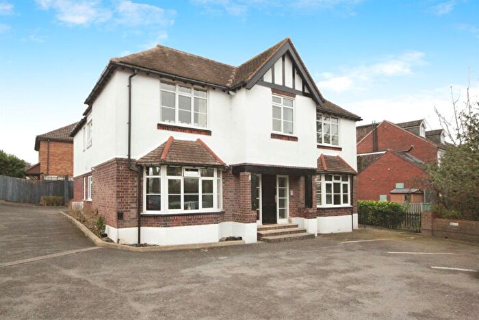 1 Bedroom Flat For Sale In Alcester Road, Stratford-Upon-Avon, CV37