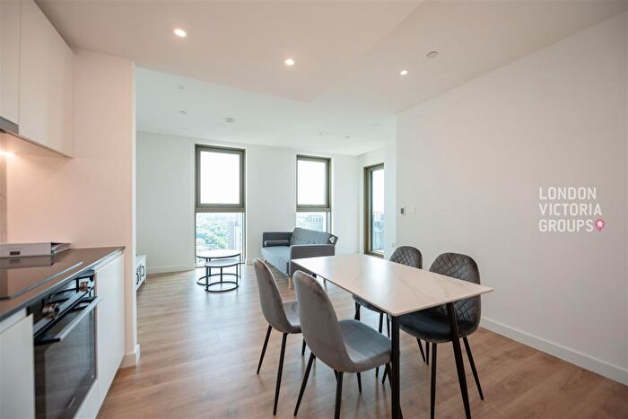 1 Bedroom Flat To Rent In One Thames Quay, Marsh Wall, London, E14