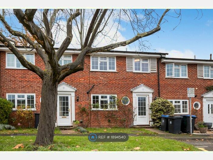 3 Bedroom Terraced House To Rent In Cavenham Close, Woking, GU22
