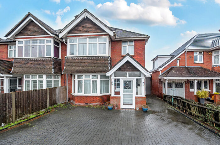 3 Bedroom Semi-Detached House For Sale In Winchester Road, Upper Shirley, Southampton, Hampshire, SO16