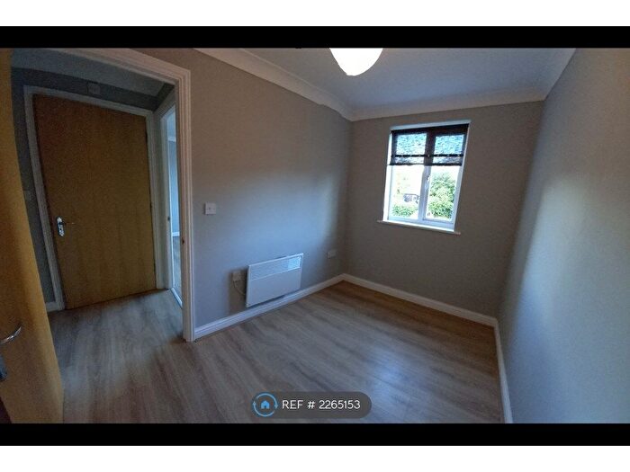 2 Bedroom Flat To Rent In Fellowes Road, Peterborough, PE2