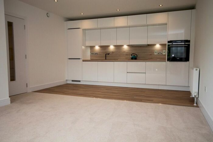 2 Bedroom Flat To Rent In Maybaird Gardens South, Cornhill, Aberdeen, AB25