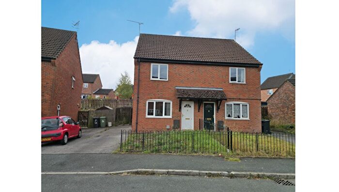 2 Bedroom Property For Sale In Oak Tree Close, Arkwright Town, Chesterfield, Derbyshire, S44