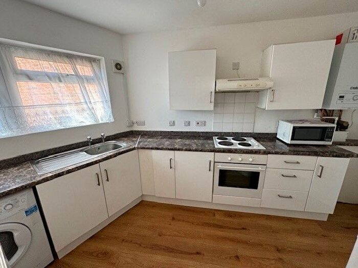 2 Bedroom Flat To Rent In Pickford Lane, Bexleyheath, DA7