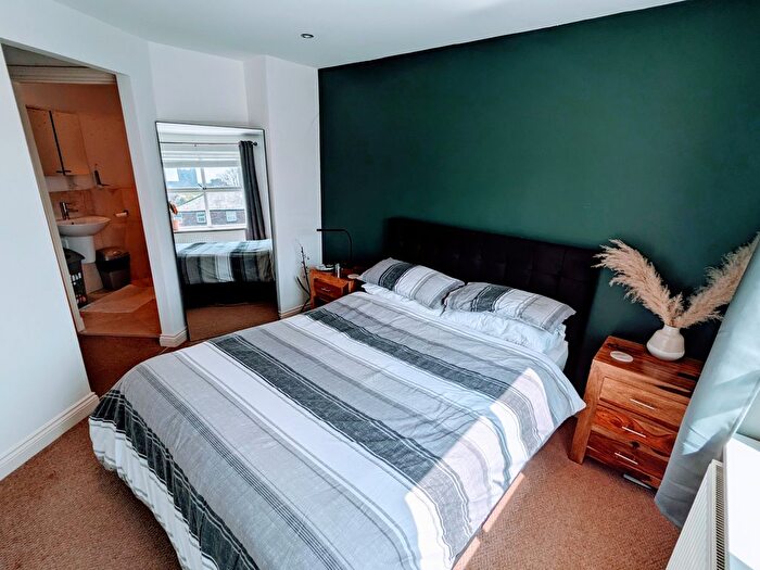 2 Bedroom Flat To Rent In Apartment, The Old Schoolhouse, - Beresford Road, Prenton, CH43