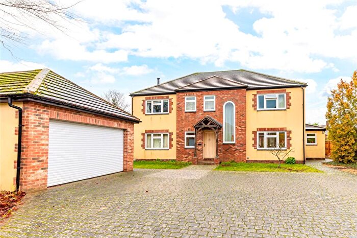 5 Bedroom Detached House For Sale In Upper Churchfields, Marlborough, Wiltshire, SN8