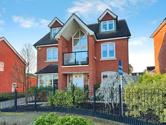 4 Bedroom Detached House For Sale In Bluebell Crescent, Woodley, Reading, RG5