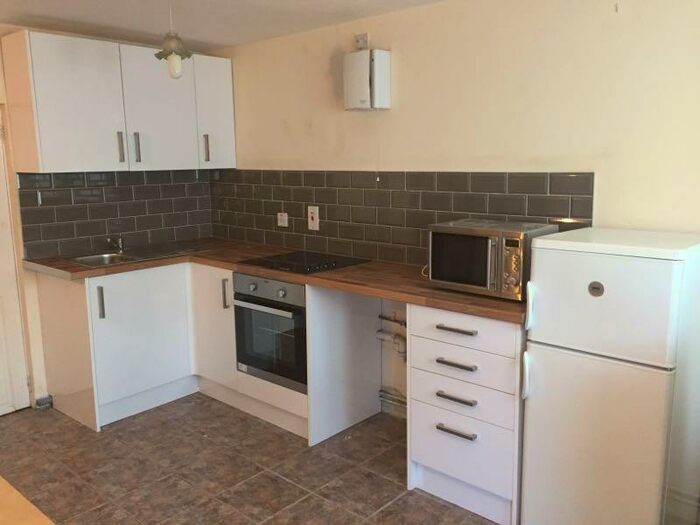 1 Bedroom Apartment To Rent In Orme Road, Bangor, Gwynedd, LL57