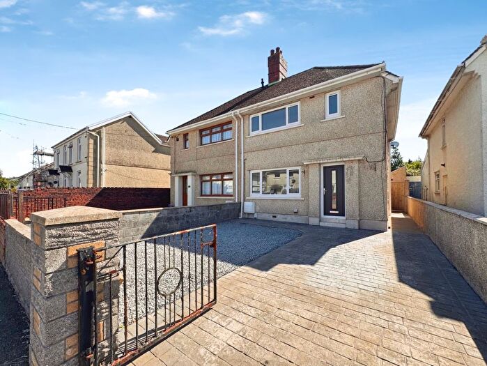 3 Bedroom Semi-Detached House For Sale In Brynawel Road, Gorseinon, Swansea, West Glamorgan, SA4