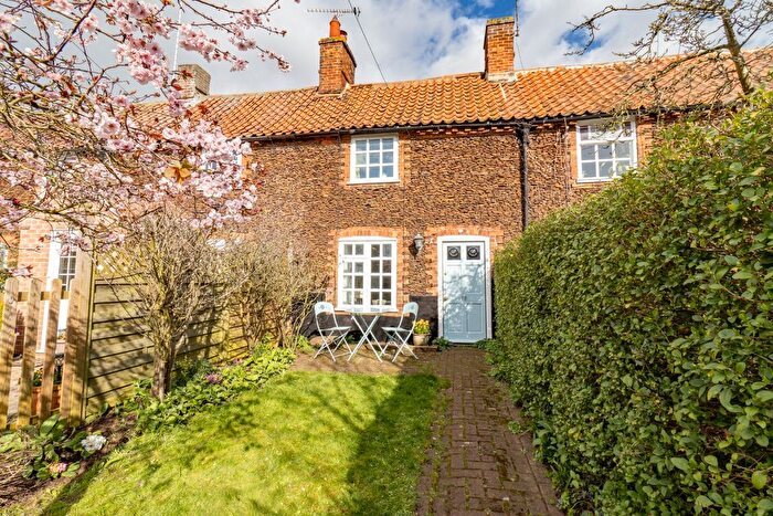 2 Bedroom Cottage For Sale In Chapel Road, Dersingham, King's Lynn, Norfolk, PE31