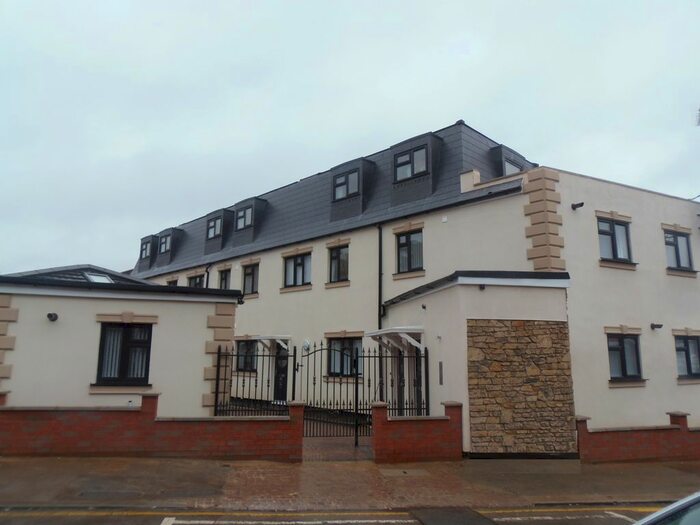 1 Bedroom Flat To Rent In Hazelbury Crescent, Bury Park, Luton, LU1