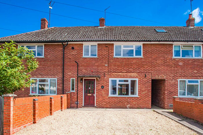 2 Bedroom House For Sale In Bourne Road, Pangbourne On Thames, RG8