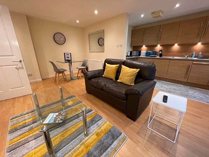 1 Bedroom Flat To Rent In Bell Street, Glasgow, G4